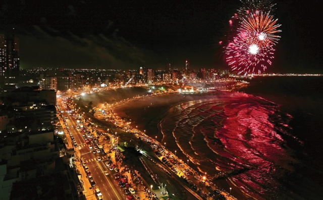 Mar del Plata de noche