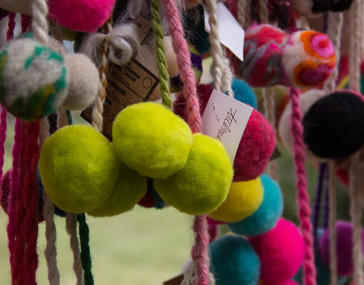 Un pueblo, un tejido: paseo artesanal