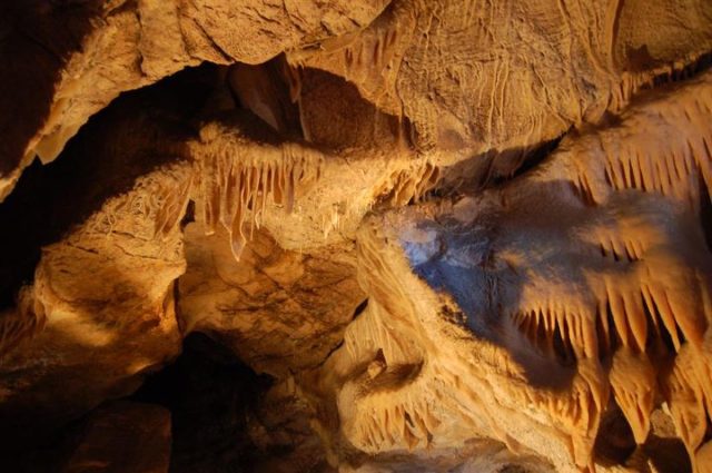 caverna portada