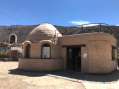 Una gruta cubierta con cristales de amatista